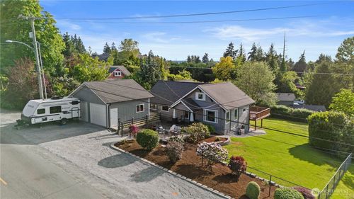 703 19th Ave, Milton, WA, 98354-9470 | Card Image