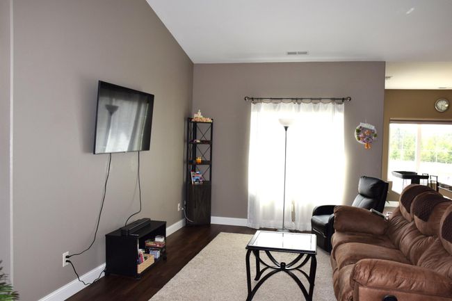 Living Room 1.JPG | Image 13