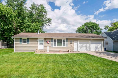 814 3rd St, Merrill, IA, 51038-7709 | Card Image