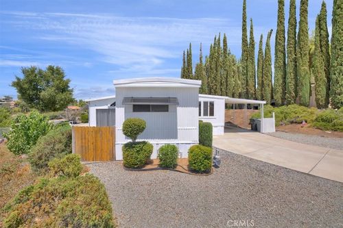 22780 Skylink Dr, Canyon Lake, CA, 92587-8949 | Card Image