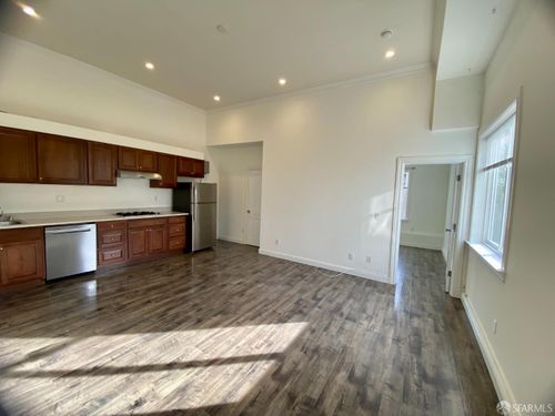 b-4127 Kirkham St, San Francisco, CA, 94122-2944 | Card Image