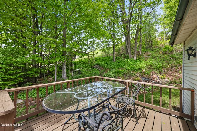 205 - 203205 Main St, Home with 5 bedrooms, 3 bathrooms and 3 parking in Hancock MA | Image 30