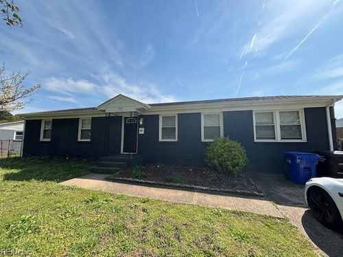 1207 Carrington Crescent S, Portsmouth, VA, 23701 | Card Image