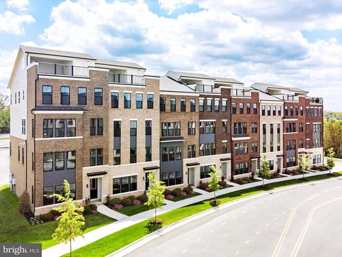 13710 Aviation Pl, HERNDON, VA, 20171-5480 | Card Image