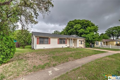 917 Carrie Ave, Killeen, TX, 76541-7330 | Card Image