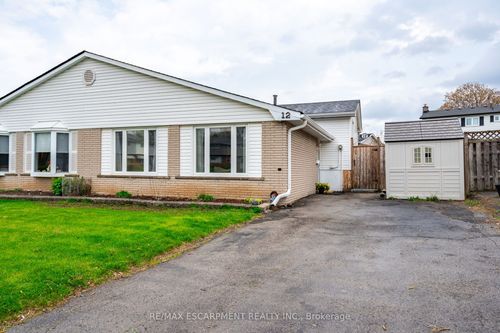 12 Brendan Crt, Hamilton, ON, L8T4R4 | Card Image