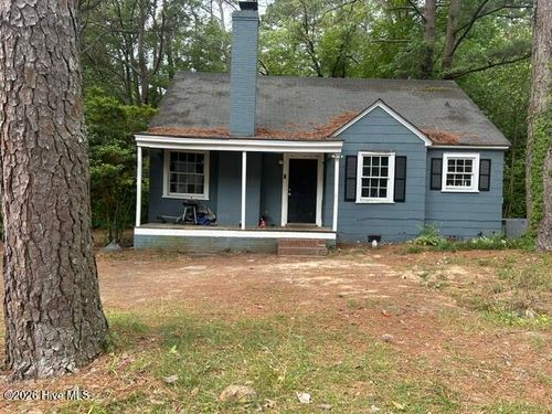 915 College Cir N, Wilson, NC, 27893-2551 | Card Image