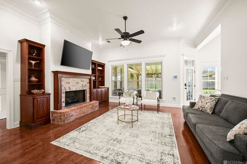 12365 Oak Colony Dr, Geismar, LA, 70734-3180 | Card Image