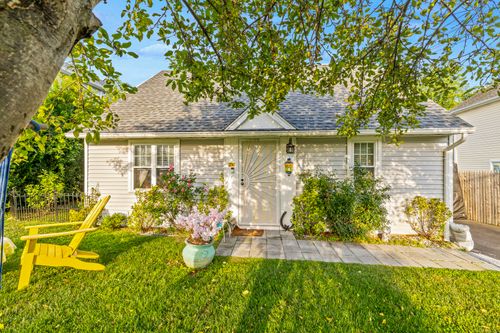 15 Albin Rd, Stamford, CT, 06902-5412 | Card Image