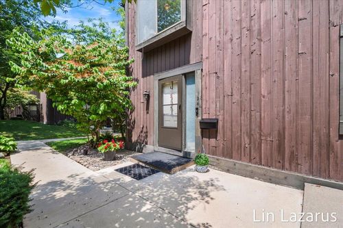 124 Lanark Ct, Kalamazoo, MI, 49006-4357 | Card Image