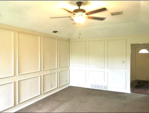 3107 Green Valley Ln, Arlington, TX, 76014-2660 | Card Image