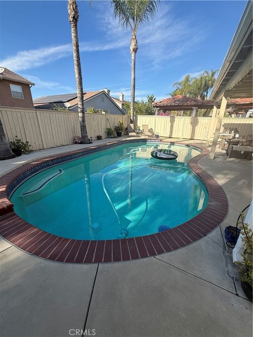 6967 Cottonwood Cir, Eastvale, CA, 92880-9286 | Card Image