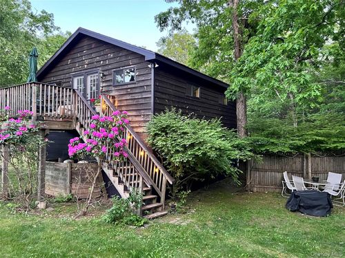 40 Sunset Rdg, Woodstock, NY, 12498 | Card Image