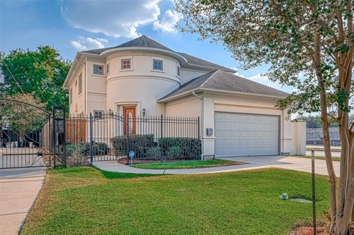 4623 Laurel St, Bellaire, TX, 77401-4209 | Card Image