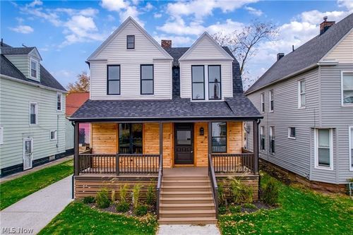 1422 W 77th St, Cleveland, OH, 44102-2802 | Card Image