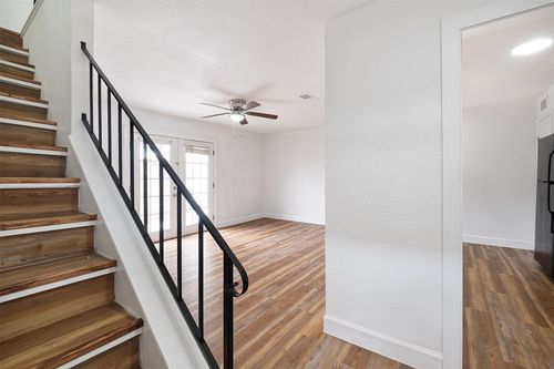 a-2217 Mission Hill Dr, Austin, TX, 78741-7187 | Card Image