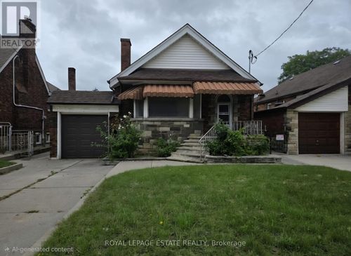 main-839 Coxwell Avenue, Toronto (Danforth Village-East York), ON, M4C3E8 | Card Image