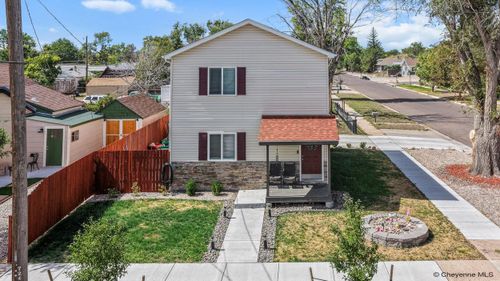 720 Russell Ave, Cheyenne, WY, 82007-1603 | Card Image