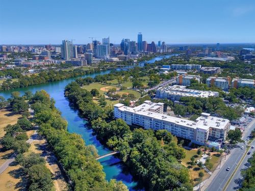 3040-1900 Barton Springs Rd, Austin, TX, 78704-1482 | Card Image