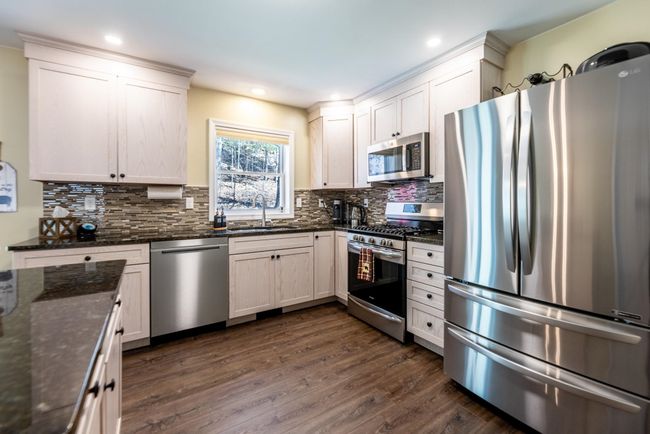 299 Handy Rd, House other with 4 bedrooms, 3 bathrooms and null parking in White River Junction VT | Image 12