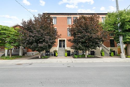 c-31 Springfield Rd, Ottawa, ON, K1M1C8 | Card Image