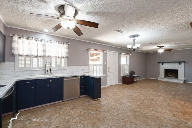 1002 S Pioneer Dr, House other with 3 bedrooms, 2 bathrooms and null parking in Abilene TX | Image 12