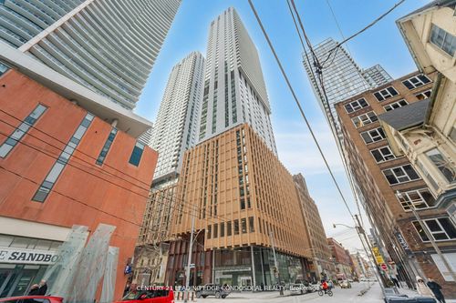4929-28 Widmer St, Toronto, ON, M5V0T2 | Card Image