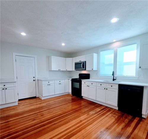 2-268 Greenville Ave, Johnston, RI, 02919-2651 | Card Image