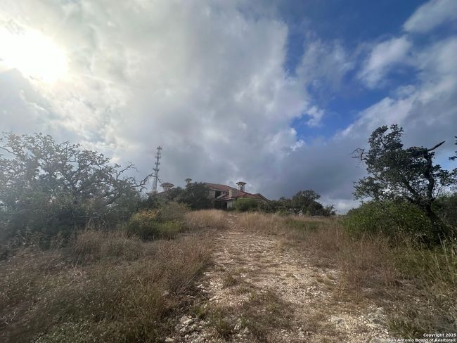 0 County Road 2720 &Amp; Cr 2721, House other with 6 bedrooms, 7 bathrooms and null parking in Mico TX | Image 17
