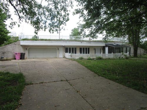 12600 15 1/2 Mile Rd, Marshall, MI, 49068-9529 | Card Image