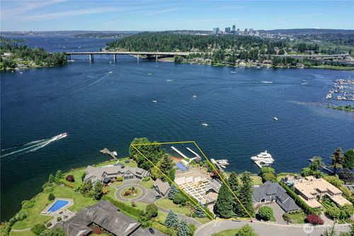 96 Cascade Ky, Bellevue, WA, 98006-1030 | Card Image