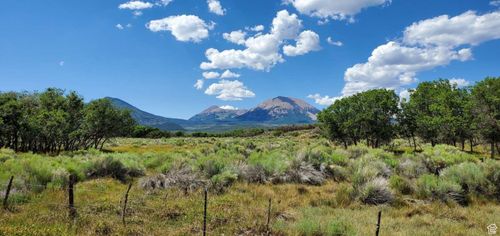 129 Deer Creek Rd, La Sal, UT, 84530-7725 | Card Image