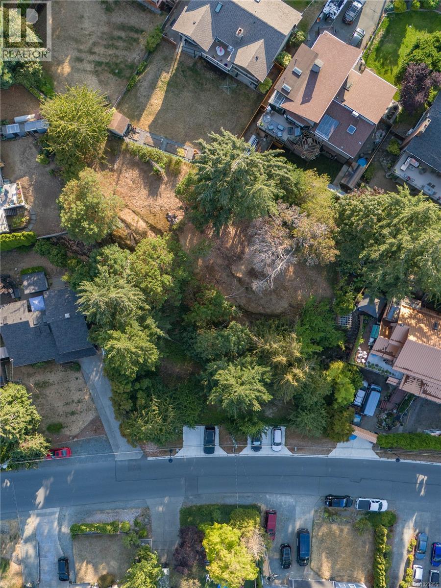 Land in Colwood 2