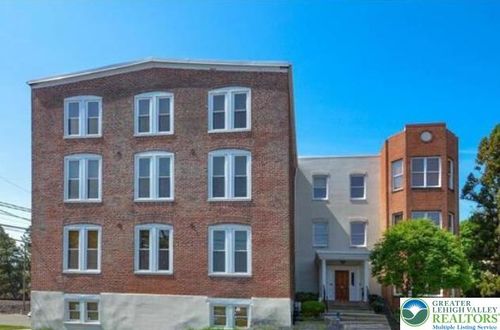 1st-floor-22 S 2nd St, Emmaus, PA, 18049-3984 | Card Image