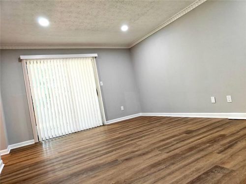 a-2394 Lawrenceville Hwy, Decatur, GA, 30033-3116 | Card Image