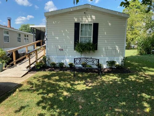 6 Mohican Cir, Chillicothe, OH, 45601-1877 | Card Image