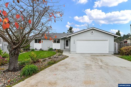 1500 Carobelle Ct, Cottage Grove, OR, 97424-2353 | Card Image