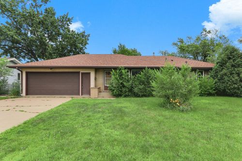 6411 Jackson Street Ne, Fridley, MN, 55432 | Card Image