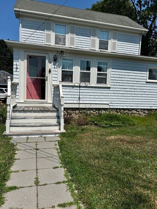 129 Rockland St, Dartmouth, MA, 02748-2362 | Card Image