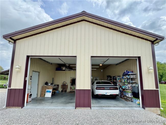 2 Car Garage | Image 20