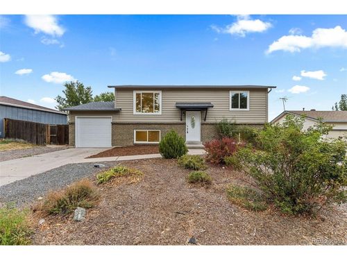 2882 S Mobile St, Aurora, CO, 80013-1862 | Card Image
