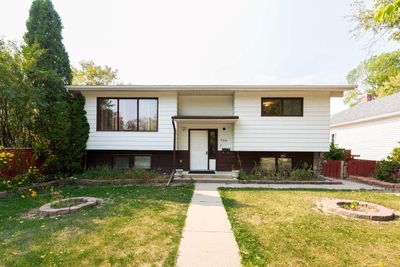 508 12 A St N, House detached with 3 bedrooms, 2 bathrooms and 1 parking in Lethbridge AB | Image 2