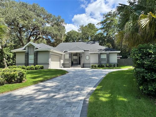 8701 46th Ln, GAINESVILLE, FL, 32608-4137 | Card Image