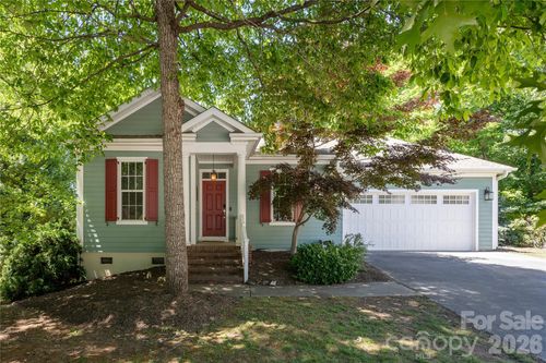 5 Hoolet Ct, Biltmore Lake, NC, 28715-6909 | Card Image