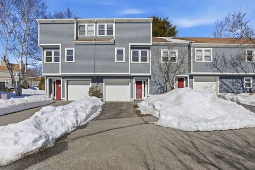 10b-3 Stillwell Dr, Salem, MA, 01970-6724 | Card Image
