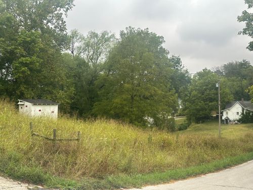308 Olive St, Crane, MO, 65633-9258 | Card Image