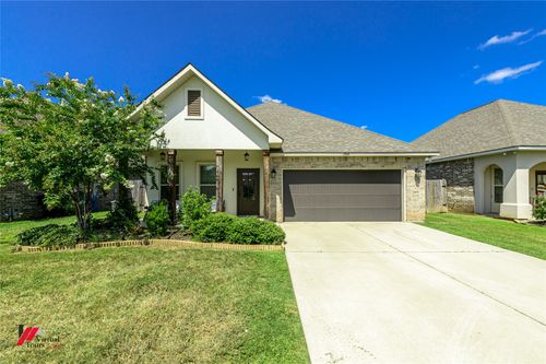1544 Riverview Ln, Shreveport, LA, 71104-1823 | Card Image