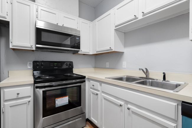 APT-626 - 5310 Keller Springs Rd, Condo with 2 bedrooms, 2 bathrooms and null parking in Dallas TX | Image 6
