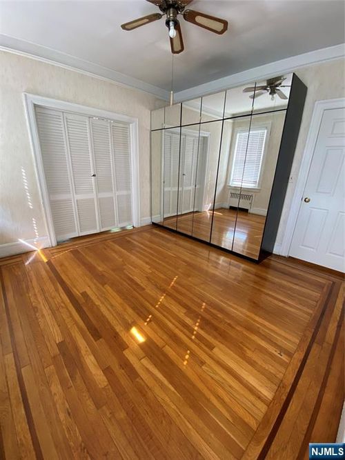 231 Hillside Ave, Leonia, NJ, 07605-1629 | Card Image