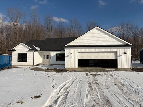 409 Ash Street, Pierceton, IN, 46562 | Card Image